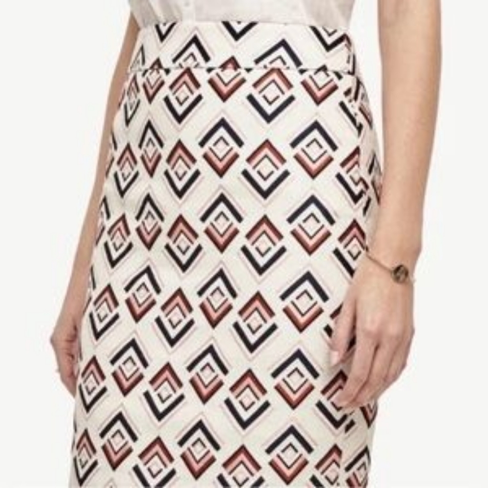 Ann Taylor Diamond Pattern Pencil Skirt 12